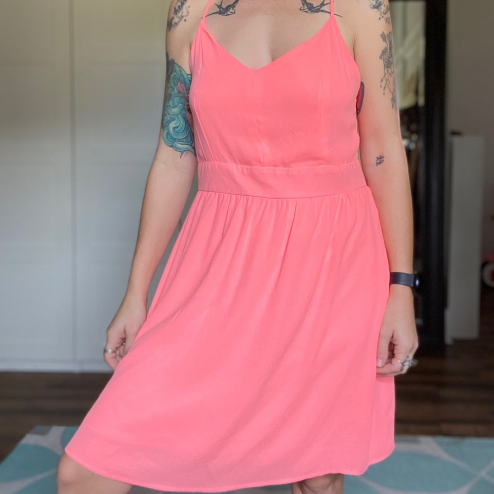 Hello Miss Dress - Picture 2 of 4